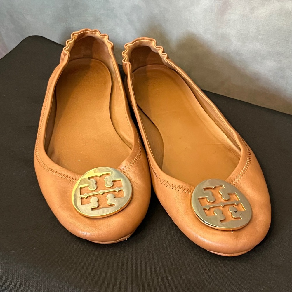 Tory Burch Eleanor Ballet Flats Tan Leather Gold Logo Round Toe Women Size 9 - Picture 2 of 11